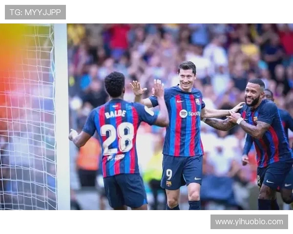 莱万转会风波背后的故事与未来展望：他将如何影响足球世界的格局