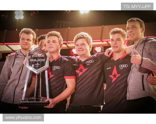 CSGO深度解析:探讨JDG战队在游戏中的战术意识与决策能力 CSGO深度解析:探讨JDG战队在游戏中的战术意识与决策能力